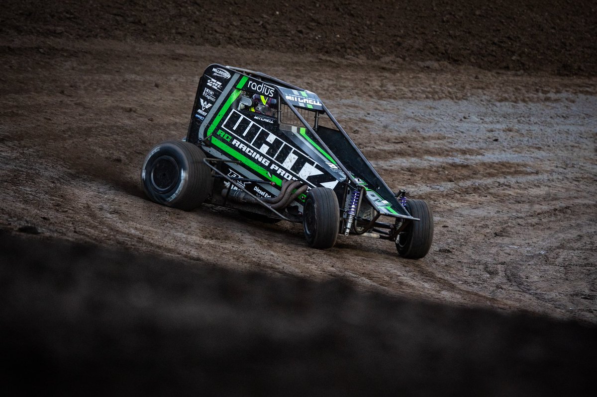 Xtreme_Outlaw's tweet photo. #XtremeOutlaw Midget Qualifying is complete at @PortCity_Racing.
@EthanMitchell_ picks up the @whitzracing Quick Time Award with a lap of 9.123!
๐ธ @photobyjnp https://t.co/ivZqRREKTv