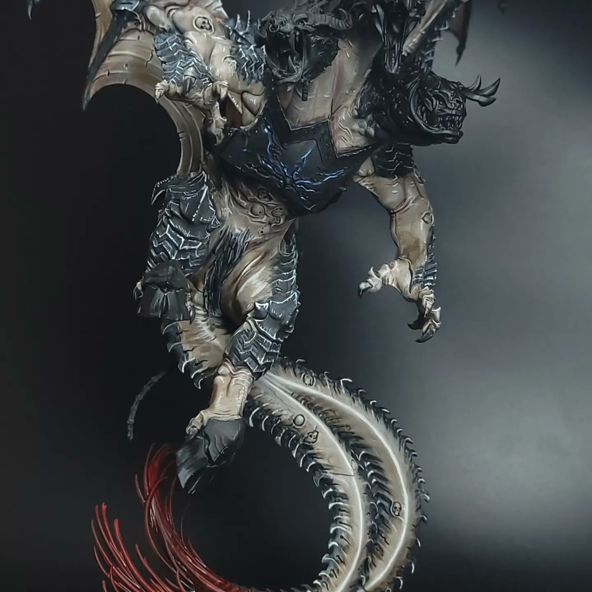 2manyminis's tweet photo. Progress on archaon for a commission. Lovely model. 
@WarComTeam 
#warhammer #ageofsigmar #chaos #warriorsofchaos #minis #miniaturepainting #minipainting https://t.co/2CVhnIuiMy