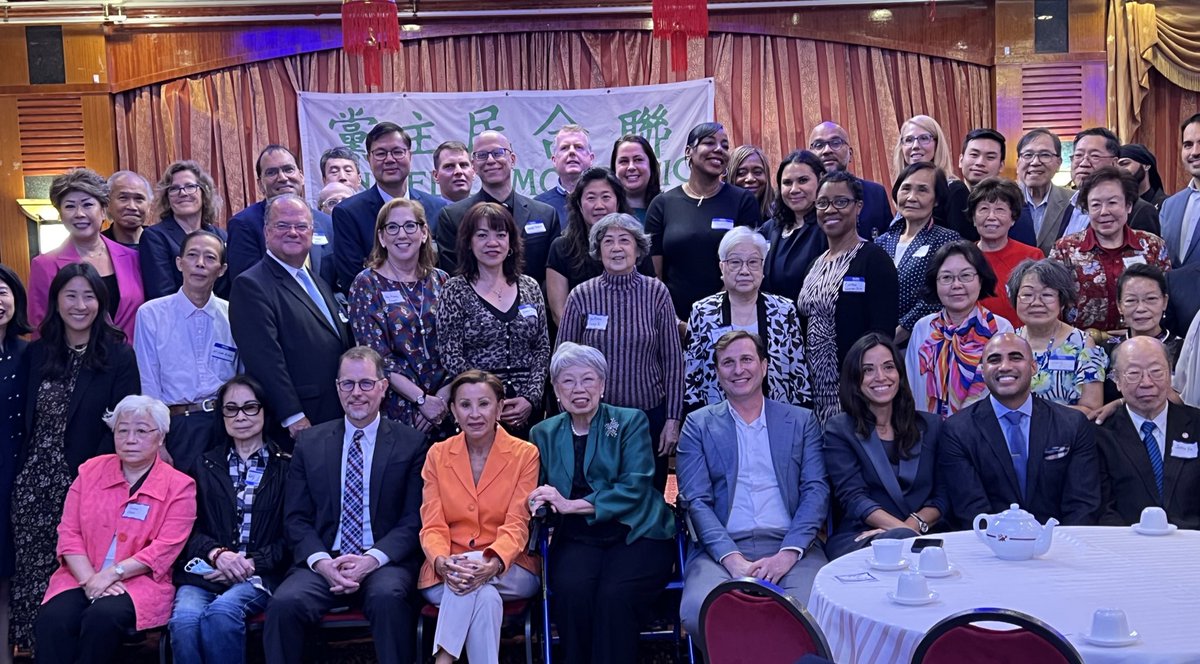 Spent the evening with @udonyc to honor @ReElectNydia, whose powerful voice and advocacy for this district are an inspiring model of public service that I hope to live up to.