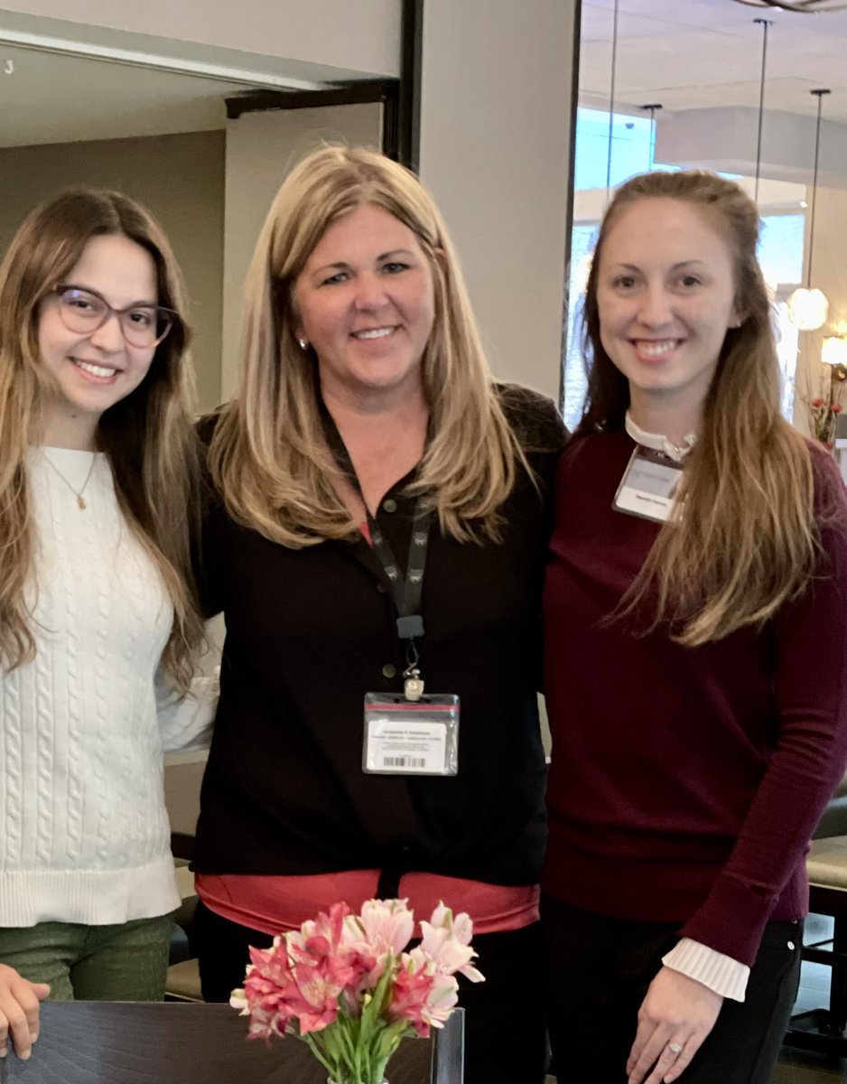 MPAlexanderMD's tweet photo. It’s  been FUN to have these 2 talented #medicalstudents spend a month with us @MayoClinicPath 
❤️the passion for pathology they already demonstrate. @MeredithKHerman #pathtwitter @PathElective @Path_SIG 
Pathology interest groups are critical. 
Thank u to all who teach https://t.co/mWjwrpnjHm