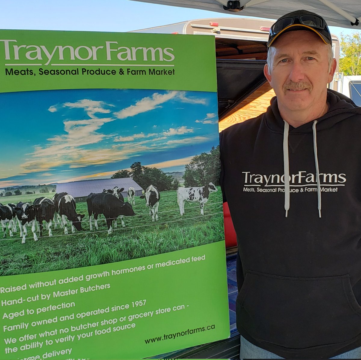 SAVE $$ on Farmer Fridays! 👨‍🌾

Our staff back in school so Farmer Greg's got the Friday shift.

He's the boss and he makes the rules. 5% discount on cash sales while Greg's working the till.

Meet the farmer, learn about #regenativeagriculture, and SAVE when you shop on Fridays.