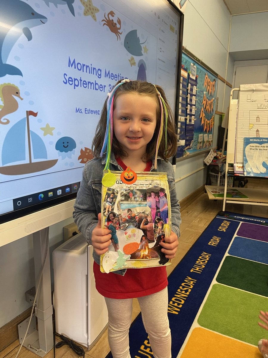 SoleidyE's tweet photo. We enjoyed sharing our “all about me” family project. https://t.co/6w10u6SOGK