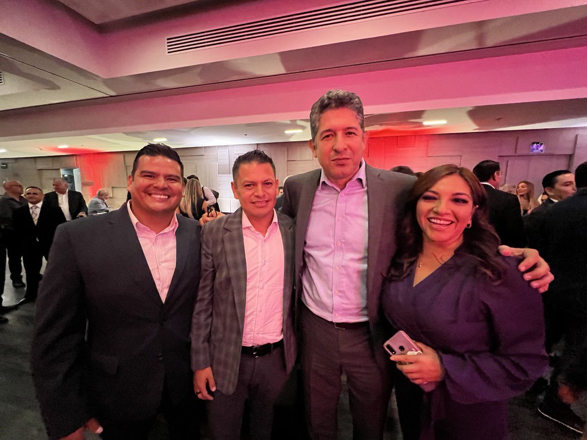 JCFloresMiramon's tweet photo. Muchas felicidades @Rociolpzruelas a ti y a todo el equipo de trabajo que forma parte de este nuevo proyecto @nmasguadalajara. Gracias por siempre abrirnos sus puertas para informar a nuestra comunidad educativa.
El mayor de los éxitos.
¡Enhorabuena! https://t.co/OWkW20LQyV