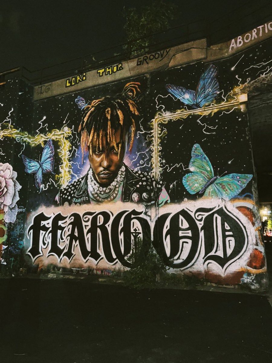 Whole Lotta News 🦇𖤐 on Twitter "Fans deface Juice WRLD mural by spray