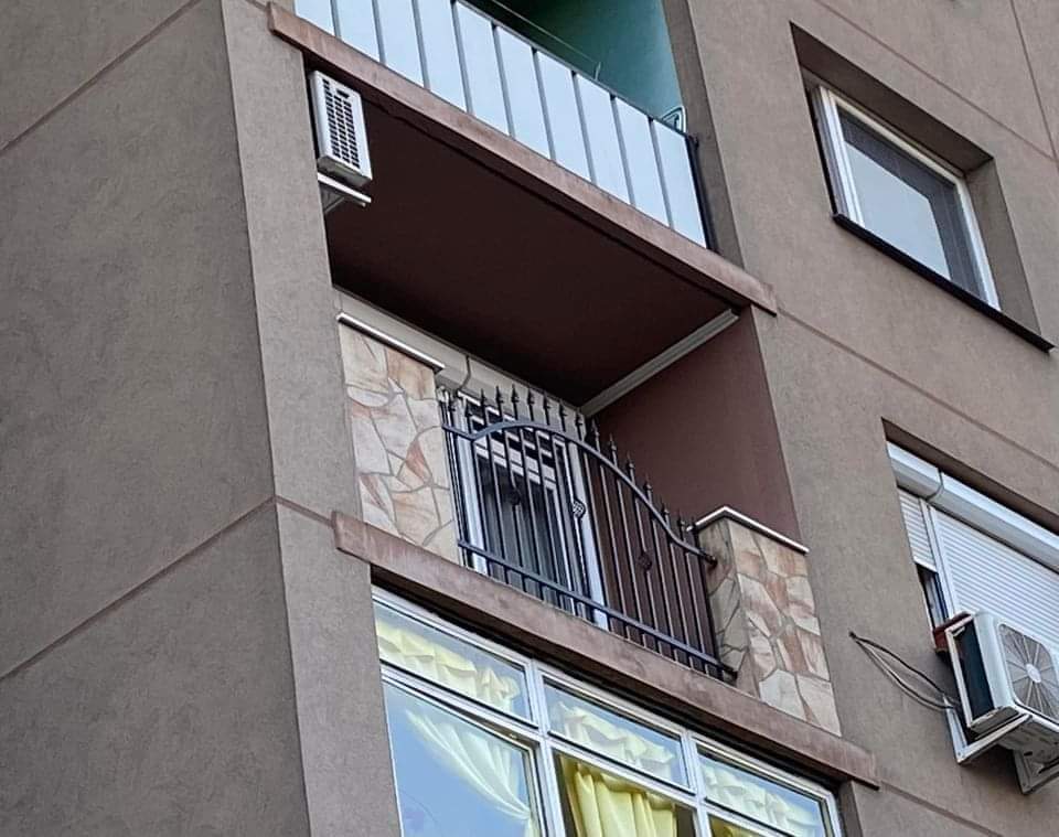 cleporati's tweet photo. Aspiracionalidad ( inmobiliaria ). https://t.co/4aT0X6Tlpc