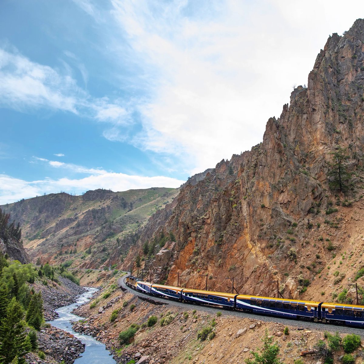These are the best train trips in the world / Twitter