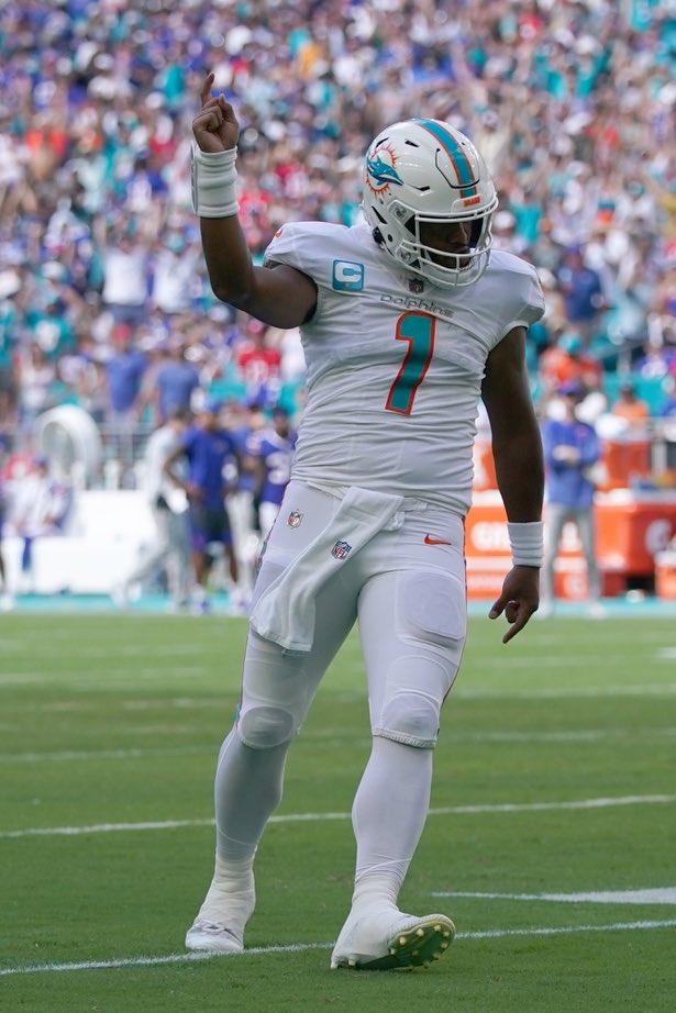 This man left us with a 3-0 record and he’s also 11-1 in his last 12 games, give this man a 4-2 record for his return with a win this Sunday! #WinForTua #FinsUp