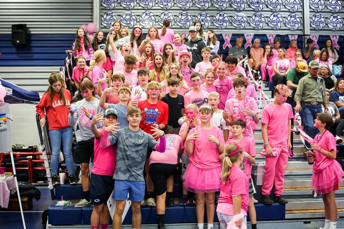 PeggyRoweps's tweet photo. Greenwood vs Van Buren JHS 🏐 Pink Out Night @GWoodDogPound @tim_radio @residentnewsnet @tonya_wagoner https://t.co/oOqs7HCqz3