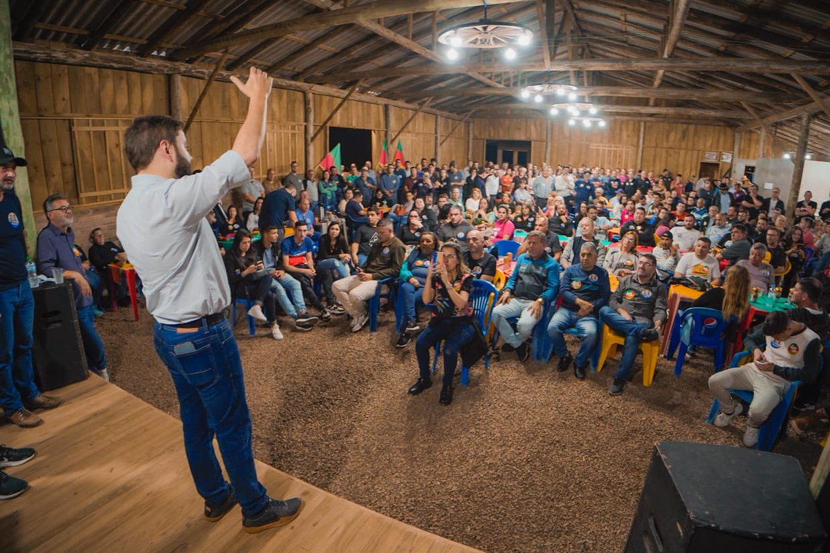 Gabriel Souza tweet media