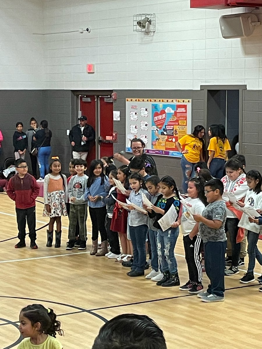 An amazing celebration of the Hispanic Heritage at Cardinal Valley! So proud of our families and supporters! #cadre3 #letsdothis @KevinRDisney