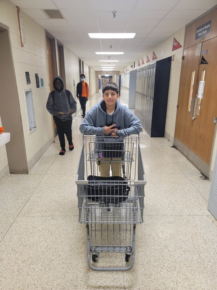 Anything but a BackPack day!!
#spiritweek #lionsden #homecoming 
<a href="/GuidanceLargo/">Largo Counseling</a>