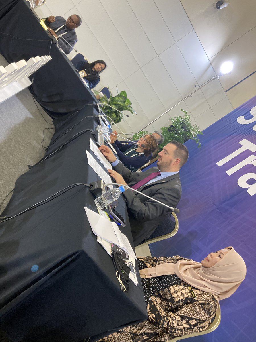 SDGLocalAction's tweet photo. @RutgerDeReu representing @VVSGInternat in our #FlipTheScript session at #UCLG “we need to invest in people to achieve #Agenda2030 https://t.co/WjafOjDsA5