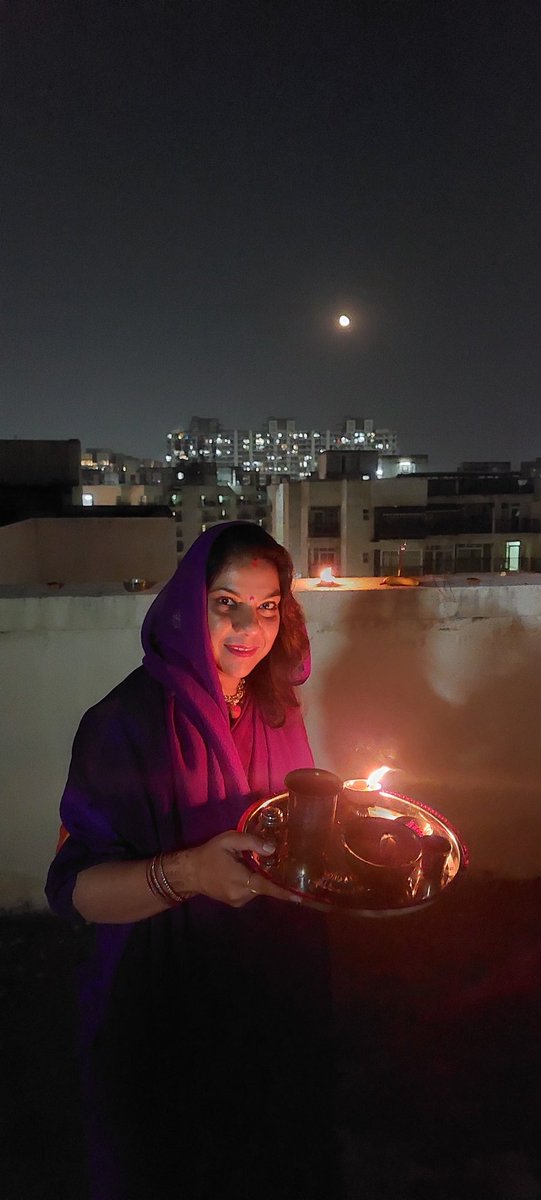 felinemusings's tweet image. The karwachauth getup. Kept it simple. #karwavhauth2022 #dressingup #simplelook #fasting #feasting #festival #purplelove