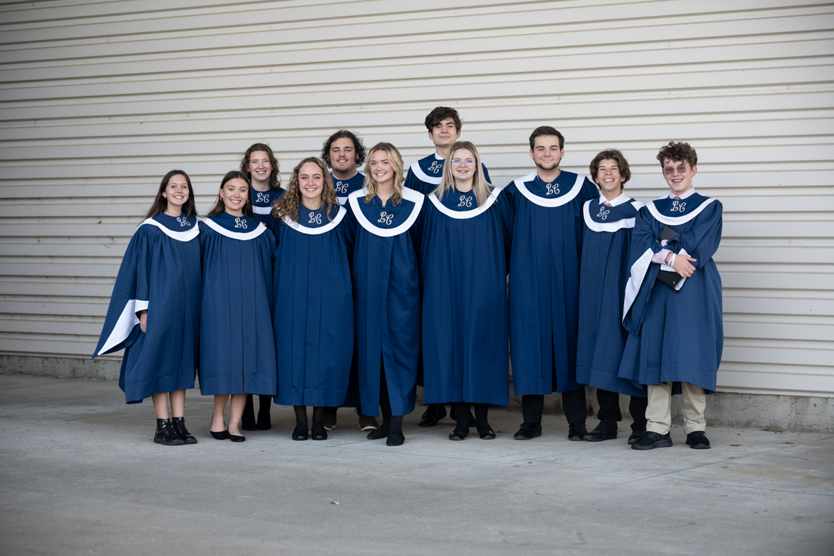 hpandd's tweet photo. Area Southwest Iowa Honor Choir participants practice and perform their all-state selections at the Arts Center IWCC. See more images here › https://t.co/HSYxrMGBid
@LCHSvocal #windblown #notwindblown #honorschoir #singbabysing #iwccartscenter https://t.co/l155Wxsked