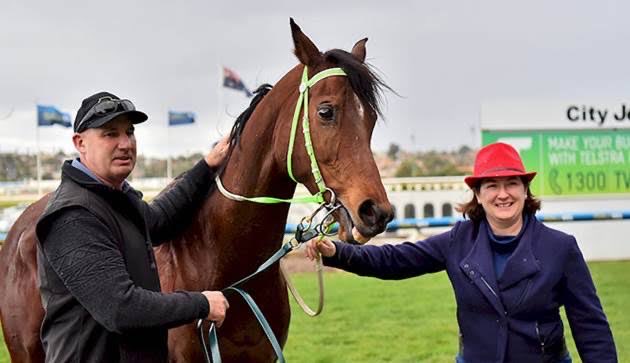 RIVERBANKFARM tweet media