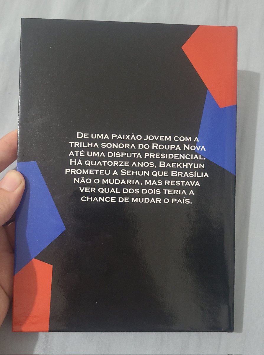 ExoMade's tweet photo. [#ExoMade] Queríamos agradecer a @amandabatalhart pela capa maravilhosa e a @sbklight por confiar a fanfic em nosso projeto 🥺💙

- Vamos organizar enviar um e-mail solicitando a confirmação dos endereços até no máximo semana que vem! Pedimos que tenha um pouquinho de calma 🙏❤️ https://t.co/SzIk62Xedd