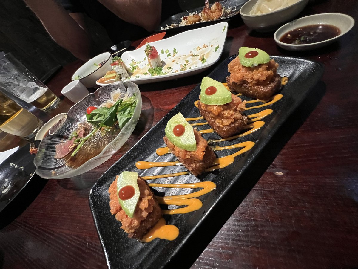 RuudWJanssen's tweet photo. @tojulius @LasVegasLocally Testing, testing, tasting @tojulius recommendations #IMEXAmerica #IMEXausted #Sapporo #Sake https://t.co/bTiR7UQ8b4