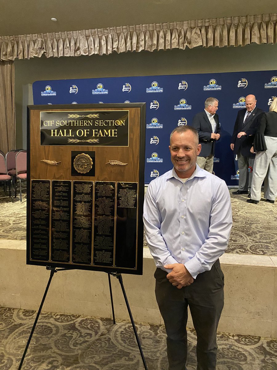 BaseballMVHS's tweet photo. We are very proud to announce that former Diablos coach Chris Ashbach has been inducted into the CIF Hall of Fame! He spent 24 years leading the program to 2 CIF Championships and over 400 wins! @Ashbach6 https://t.co/aHY1ZMGgLO