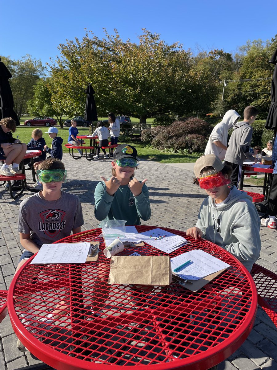 DavidGusitsch's tweet photo. Mr. Ekstrom’s #SaxeScience class took advantage of the nice weather this week, utilizing our newest @SaxeMS outdoor learning space! #SaxeOutdoors https://t.co/u0uN04m0SM