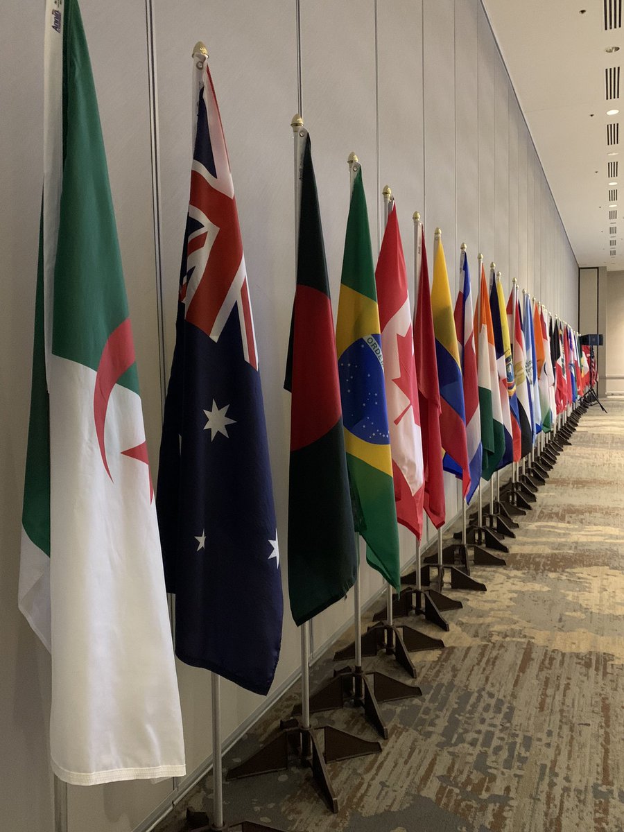 edissongarzong's tweet photo. Asistí en representación de @BioalimentarGBA y del #ECUADOR al #ExportExchange y junto a más de 50 líderes mundiales analizamos los problemas críticos y desafíos de la agroalimentación global, también identificamos oportunidades en el comercio, gracias @USGC  #Exex22 🇺🇸🇪🇨💪 https://t.co/XAm2LaiD0Z
