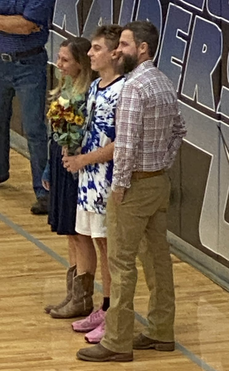 Mrs. Mitchell tweet media