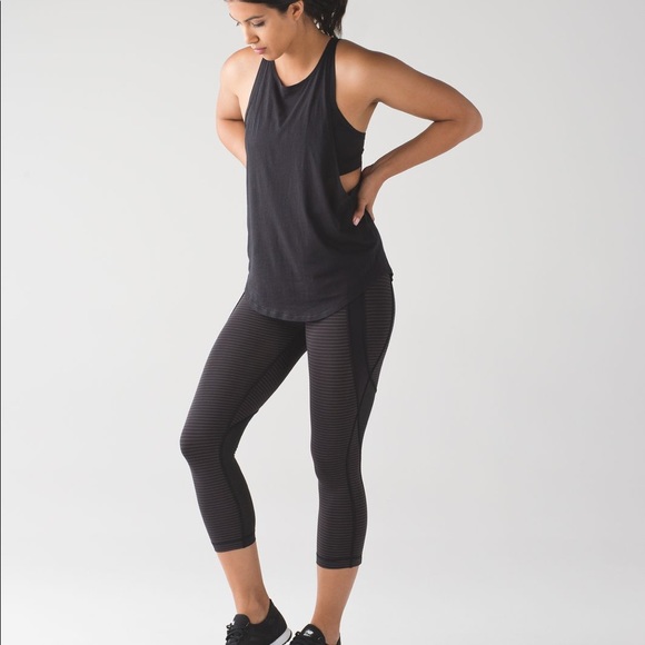 charmed1012's tweet photo. So good I had to share! Check out all the items I'm loving on @Poshmarkapp #poshmark #fashion #style #shopmycloset #lululemonathletica #carebears: https://t.co/cz1PSk3s3S https://t.co/rOUHnQjD0f