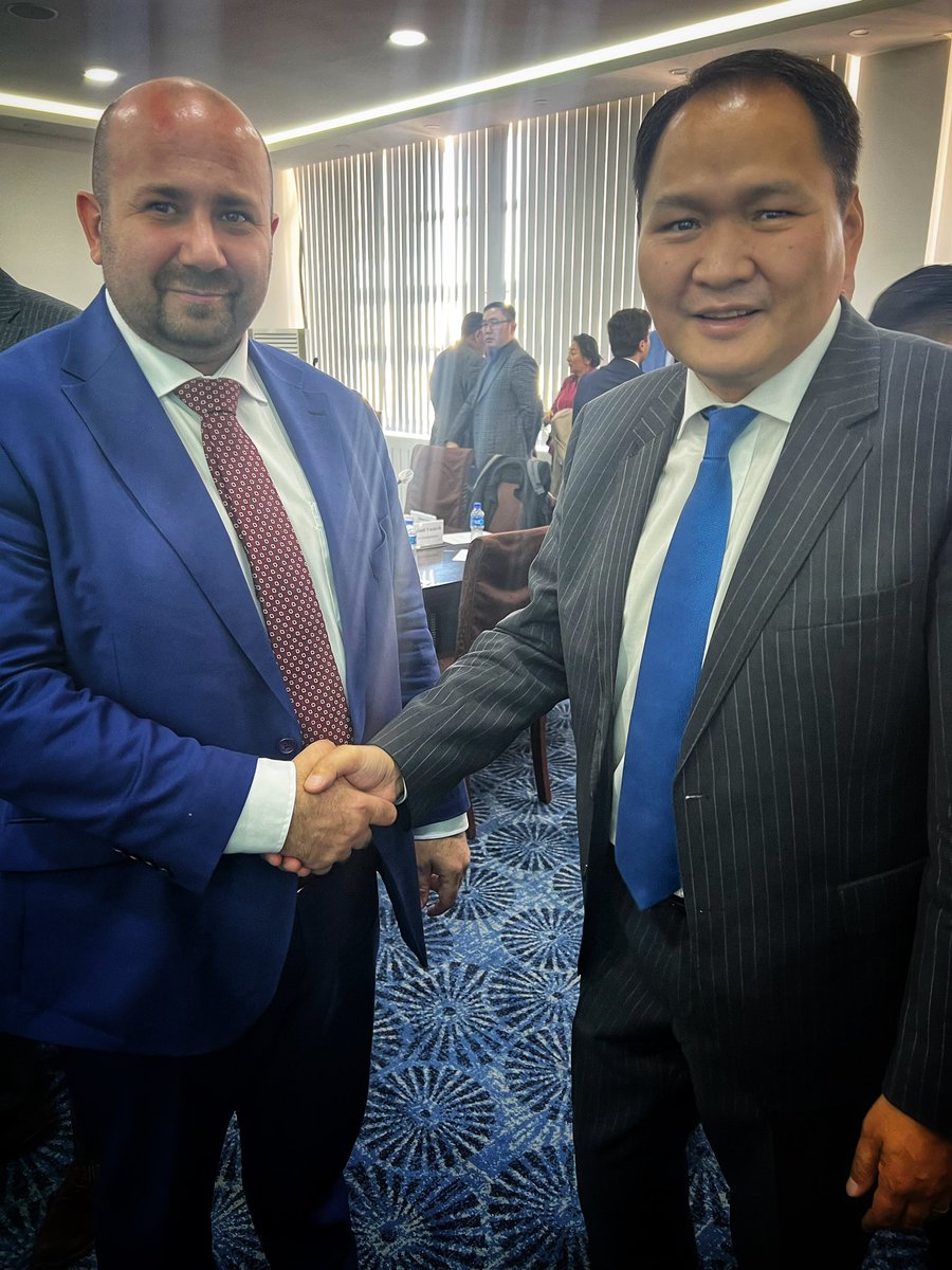 Улаанбаатар хотод ЧЕХ КОМПАНИУДТАЙ ХАМТРАН АЖИЛЛАХ СОНИРХОЛТОЙ 60 БИЗНЕС ЭРХЛЭГЧ нарын болон дагалдах В2В уулзалтууд өрнөлөө. 🇨🇿❤️🇲🇳 <a href="/MongolDiplomacy/">MFA Mongolia</a> <a href="/ed_mzvcr/">Ekonomická diplomacie</a> <a href="/khashkhan4/">Хашханы Д.Гансүх</a> <a href="/CzechMFA/">Czech Ministry of Foreign Affairs</a> <a href="/EUinMongolia/">EU Delegation to Mongolia</a> <a href="/mongol_chamber/">МҮХАҮТ</a> <a href="/oamartuvshin/">Отгондаваа Амартүвшин</a>