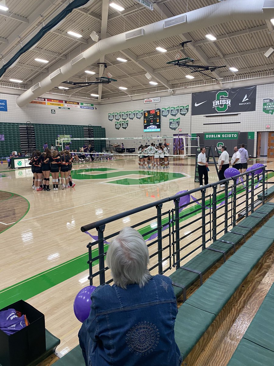 sciotoladyirish's tweet photo. Great night for Volleyball and a great cause 🏐❤️ #teamirish #teamruth https://t.co/iH3U43Sfed