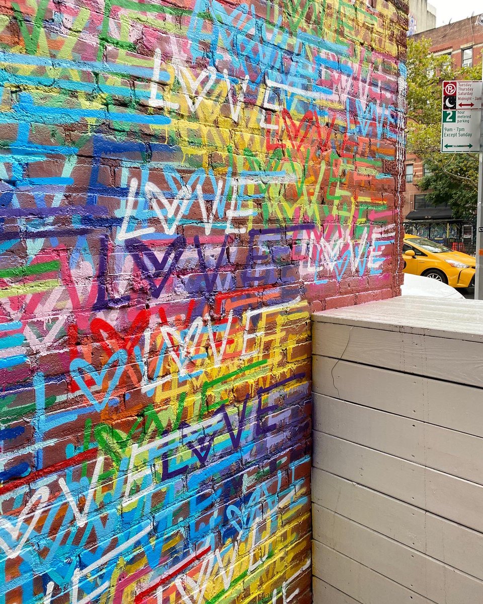 RiggsArt's tweet photo. Great time painting Love murals at the #OrchardStreethotel. Love and Peace in NYC! #ChrisRiggs #streetart #graffitiart #orchardsthotel #newyork https://t.co/f3PnkTnQqo