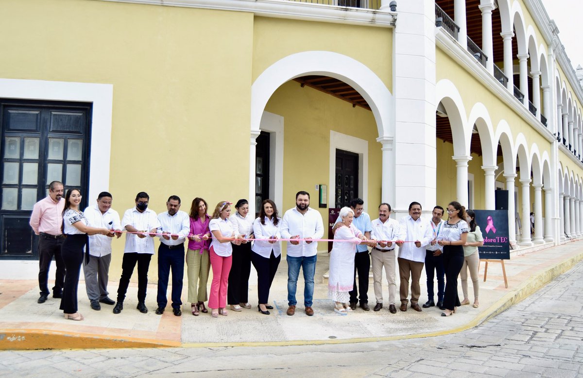 IteschamOficial's tweet photo. Inauguramos la Exposición Fotográfica Itinerante “ExploraTEC”.   
La exposición fotográfica está compuesta por 18 retratos de hombres y mujeres que forman parte de la comunidad del #ITESCHAM, bajo el lente del docente Jeremías Chin Cuevas.
#OrgulloITESCHAM 
#GobiernoDeTodos https://t.co/AdLVAnaR10