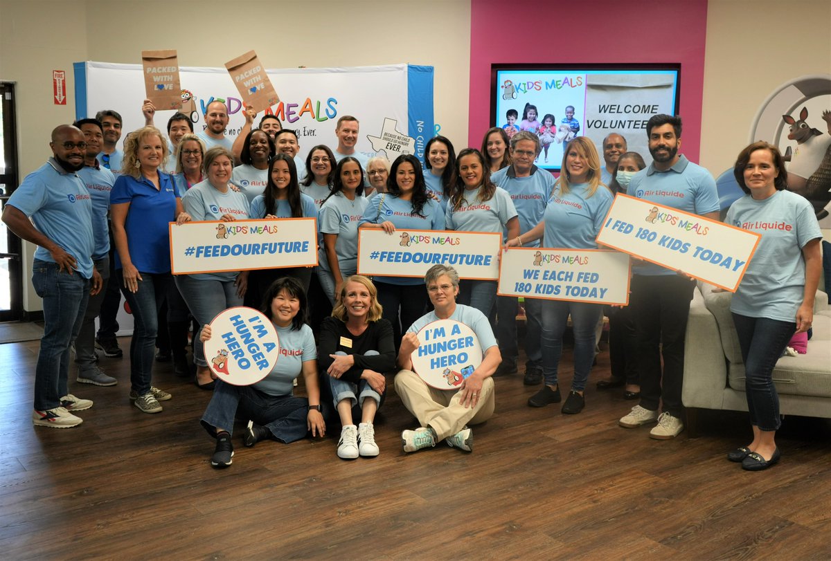 Yesterday 30 of our employees, from executive assistants + Bayport plant staff, to LI reliability engineers + managers, volunteered at <a href="/KidsMealsInc/">Kids Meals🍎</a>. They prepared:
🥪 600 sandwiches
🌮 600 tacos
🥨 600 bags of trail mix ...and filled 2,400 bags! Thanks Kids' Meals for having us!