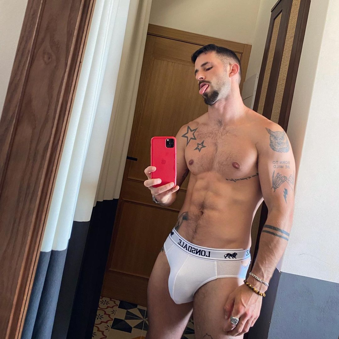 MrUnderwearMX's tweet photo. ΓINGERU VILABRILΓ π€€ππ₯
#UnderwearFetish #Bulge #Underwear #Gay #Muscleguy #handsomeman #boxers #BulgeInBoxers #BigBulge #bulgeunderwear #WhiteUnderwear #bulgeman #TattooedMen #mensunderwear https://t.co/IU8UwnnBc7