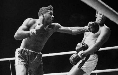 Heavyweight History tweet media