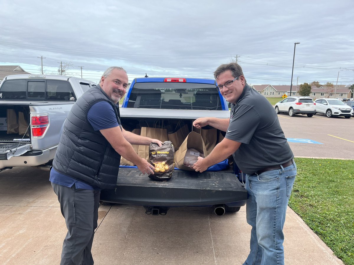 peimutual's tweet photo. Today PEI Mutual distributed Thanksgiving Boxes as a thank you to all team members for their incredible efforts over the past two weeks since Hurricane Fiona. We are truly thankful for our dedicated team that are committed to going above and beyond! #PEI https://t.co/ZUF6C6ivVi