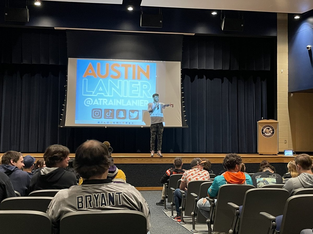 Megan Marino tweet media