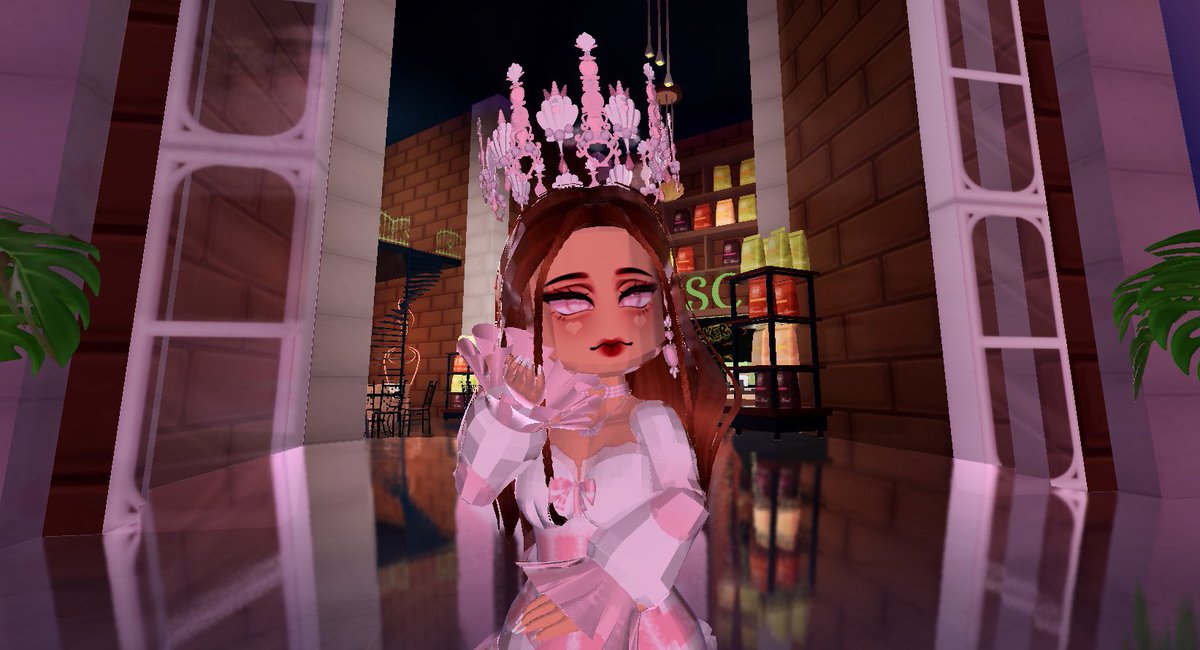 Itzzzzzelyssaaa's tweet photo. 2XWHIMSY WITCH SET+MCN + 1 PAIR OF BATMO HEELS GIVEAWAY!🌷

— follow me + @bxbykatiee w/🔔
— like &amp; retweet 

higher chance in the thread 💗
#royalehigh #royaleween2022 https://t.co/tou7nl55PQ