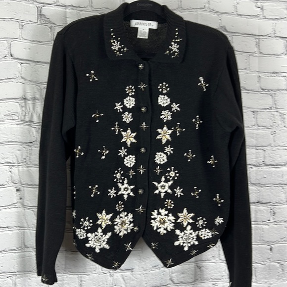 So good I had to share! Check out all the items I'm loving on <a href="/Poshmarkapp/">Poshmark</a> #poshmark #fashion #style #shopmycloset #vineyardvines #unbranded #arriviste: posh.mk/amdefl3lftb