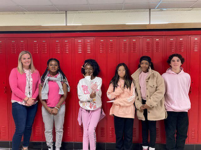 EHMS_STUCO's tweet photo. The halls of EHMS were filled with pink today! So great to raise awareness for Breast Cancer and show our support as a school community. 💗💕 https://t.co/6M0dH2W0Y6
