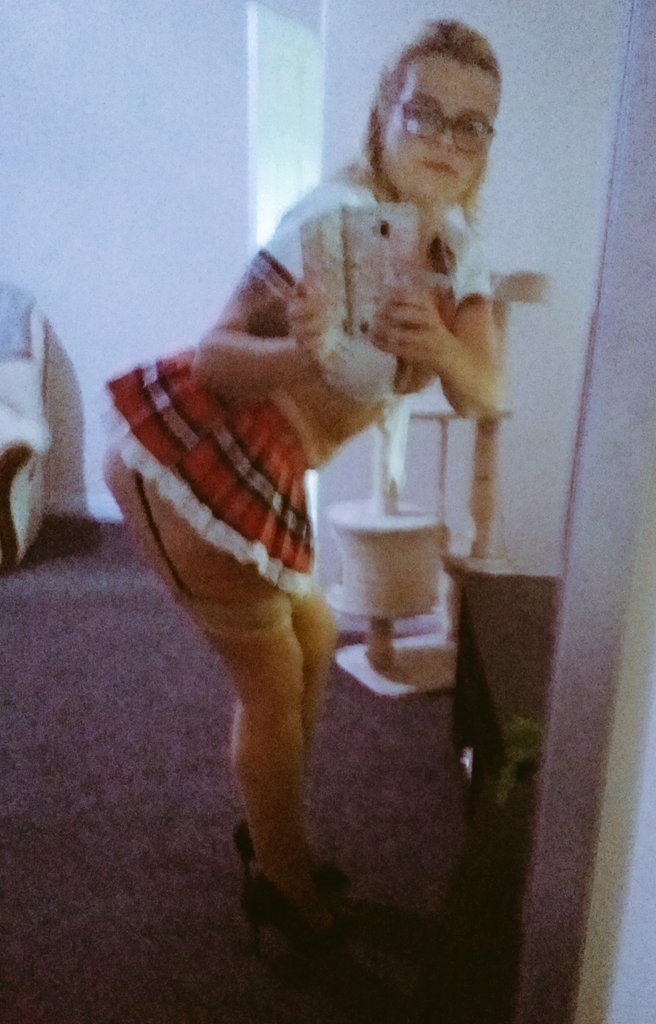 gilf_kinky's tweet photo. Got a new outfit,, my lover adored it, couldn't keep his hands off me, or out of my pussy. It was a nice way for him to end his day. Xx https://t.co/0ImVQuFd9C