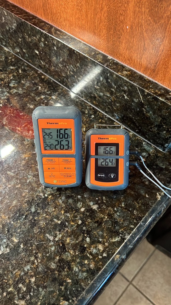 kirkjeffery's tweet photo. BBQ temperature is important. I have an outdoor thermometer which measures two at a time. I stole mom’s Tupperware box. She noticed. This set lives 100% of its life outside. Don’t ever try to fool your mother. She will find out! https://t.co/W4OB7oLlTh