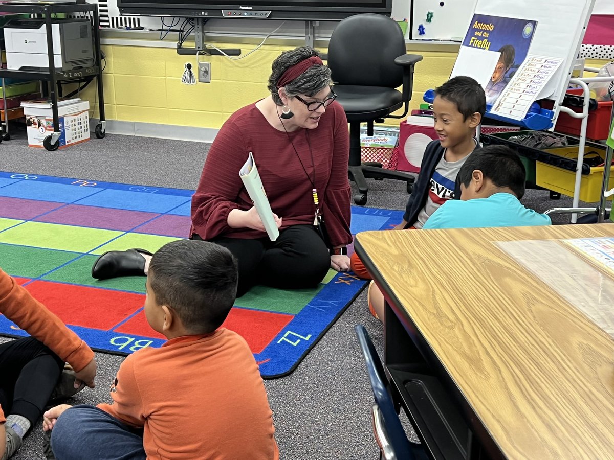 Enjoyed modeling an IRA in second grade <a href="/BereaElementary/">Berea Elementary School</a>. I loved listening in on their turn and talk discussions!  <a href="/DocStevensGCS/">Susan Stevens</a> @TomMillerBES @NerissaQLewis <a href="/CMcDavid_GCSD/">Charlotte McDavid, PhD</a> <a href="/rebekah_jarrell/">Rebekah Jarrell</a>