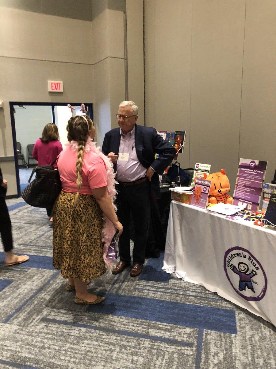 ReadMooreCFISD's tweet photo. Vendor Fair today! Always great to get a chance to have some Face to Face time with our awesome book reps! @CyFairLibraries #CFISDspirit #cfisdlib @CyFairISD #bemoore https://t.co/r4Mb69Mn4i