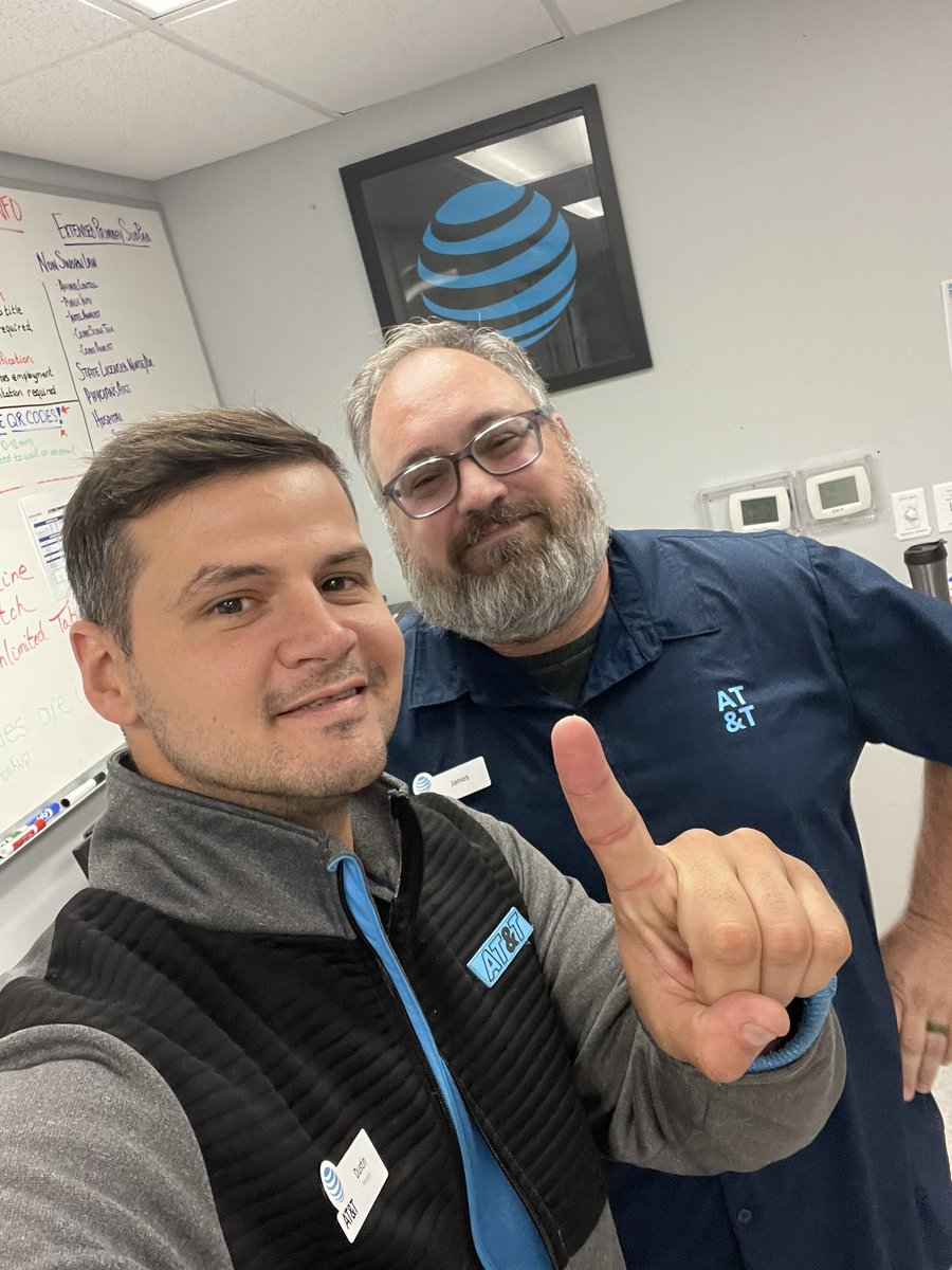 Dustin Maurer tweet media