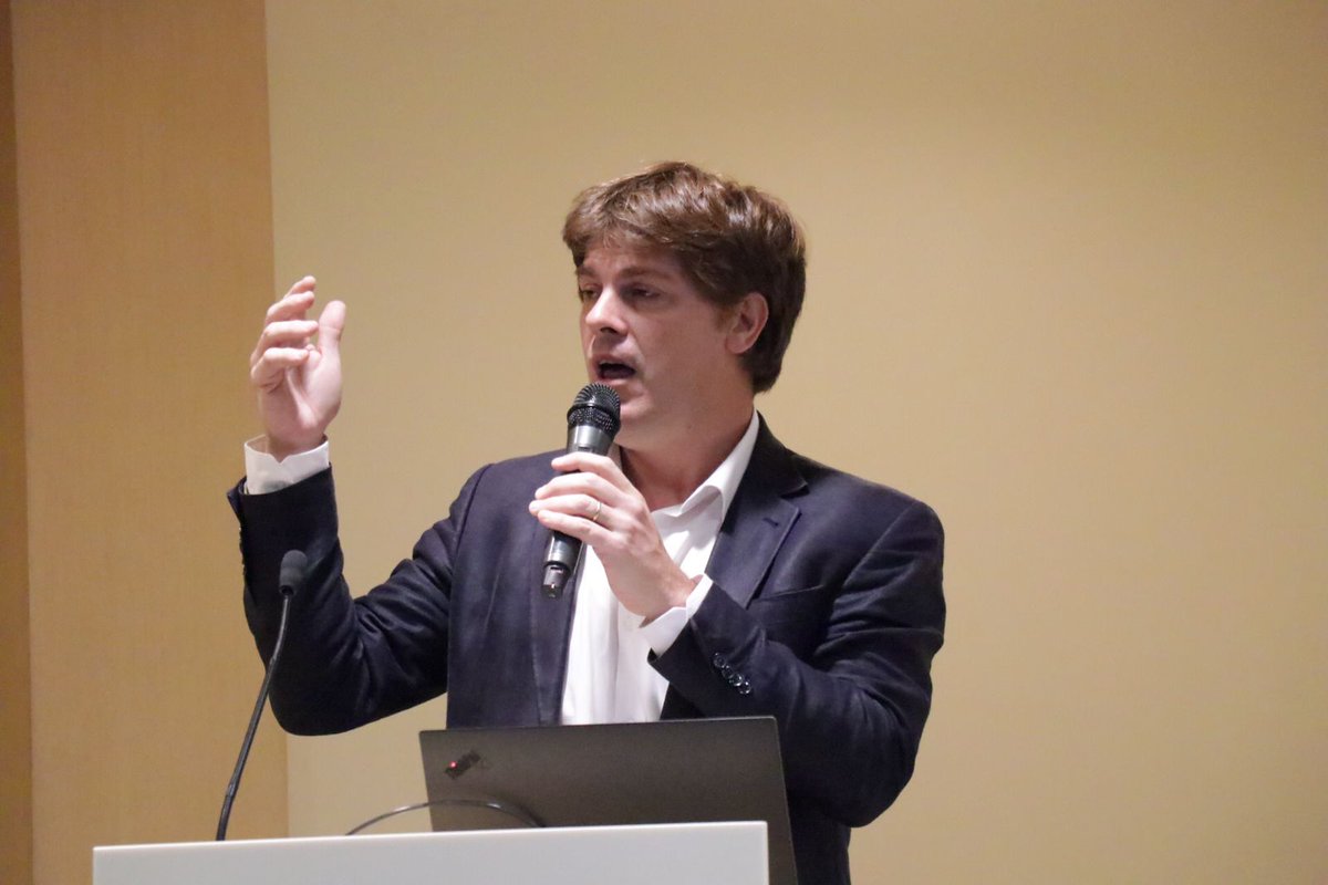 alumnisabana's tweet photo. Contamos con la presencia del Profesor Fernando Giménez Zapiola. Representante de la Fundación Varkey.

@fgzapiola 
@EducacionSabana https://t.co/ZV6IpxBAPM