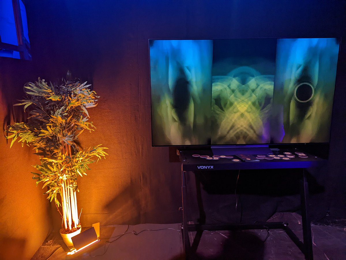 MarkDDennisPR's tweet photo. Awesome to see our Easel, C2, &amp; G2 TVs feature in tonight’s BFI LFF Expanded event to launch the 2022 London Film festival. Incredible experiences - creative artistry at its finest. Check it out if you can at 26 Leake Street. Thank you @BFI for having us! @LGUK #LFF2022 #LFF https://t.co/O4awVnWv9a