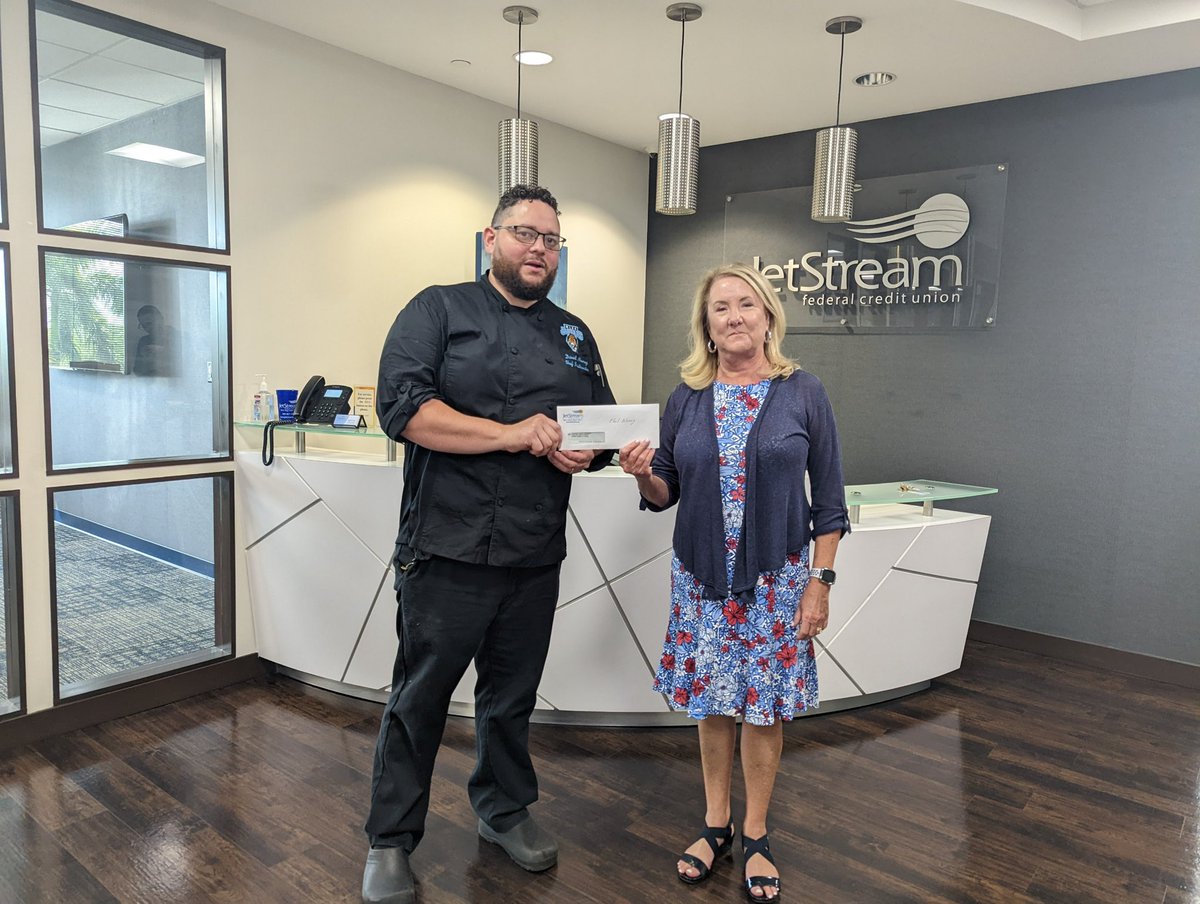 A huge thank you to @jetstreamfcu for  always supporting our Jaguars and the <a href="/MiamiLakesNews/">Miami Lakes, FL</a>. We are looking forwarded to the State of the Town Address October 27. @mlecchefs