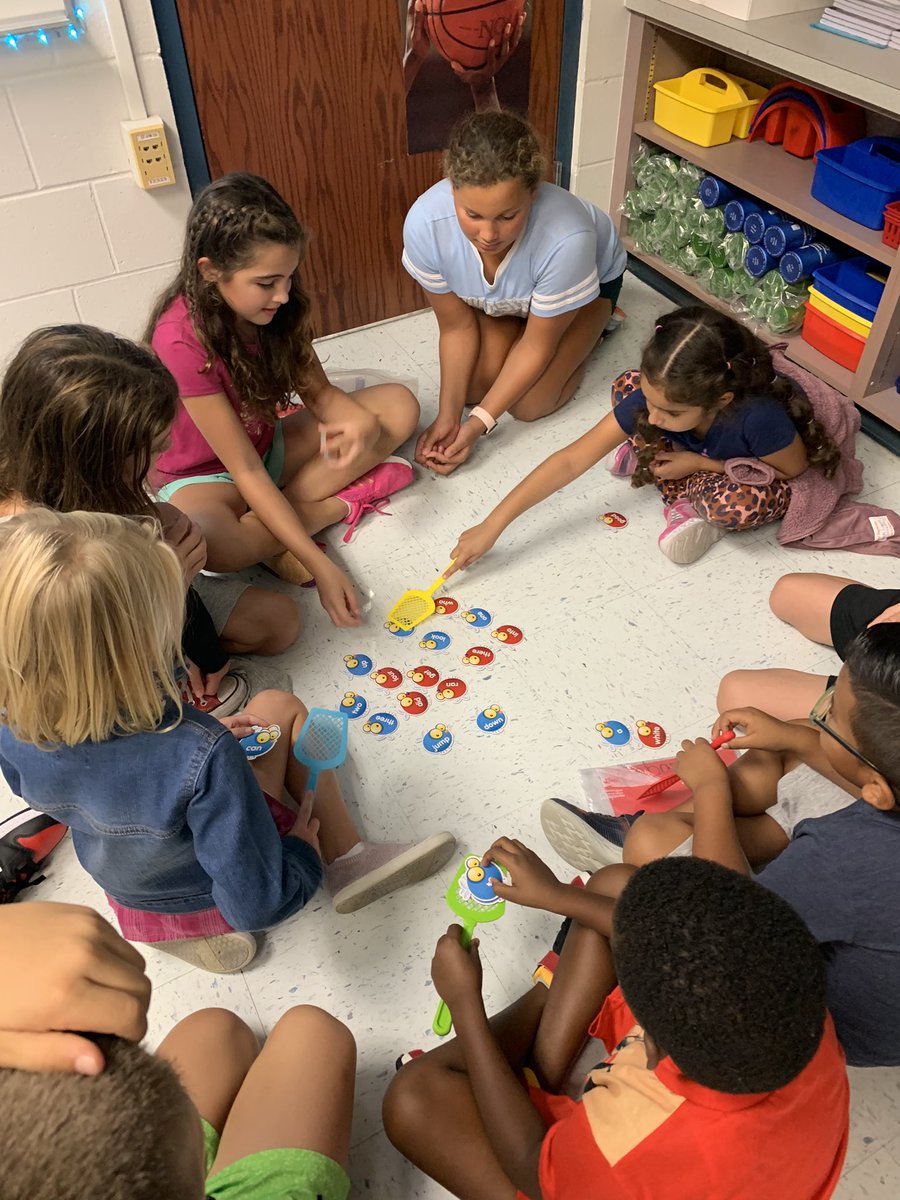 MsKerlek's tweet photo. All smiles today! We met with our 1st grade buddies and played sight word games with them! @LaurelOakElem @collierschools @MsMacri3 @CCPSElemELA https://t.co/NQkinRZLDY
