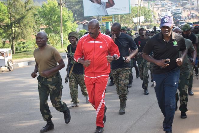 PaddyAnkunda1's tweet image. I keep fit and work out alot but Lt Gen Kayanja Muhanga, the new UPDF Commander of Land Forces has a different vibe for fitness.