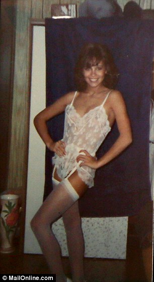 laViscontina's tweet photo. @gingerandthesea @RandomBaywatch Baby Pam
#wtnotb #RandomBaywatch https://t.co/c0WbImG8ov