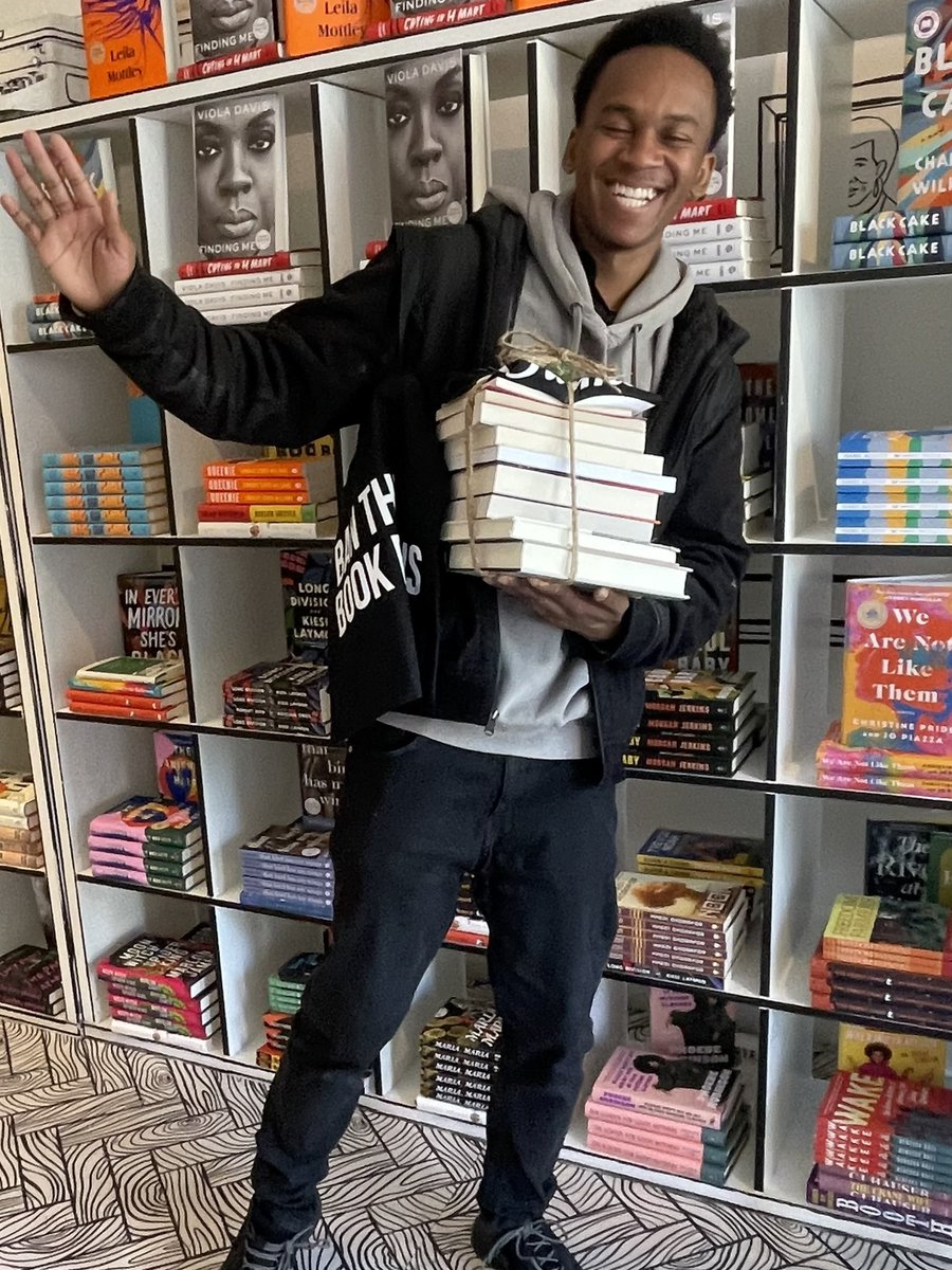 Harriett’s Bookshop tweet media